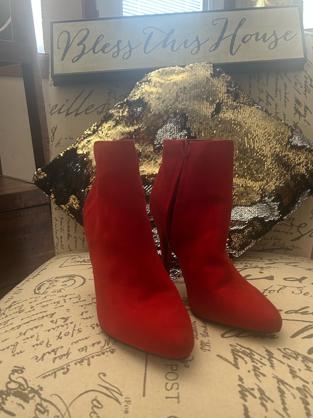 Red Suede Pointed-Toe Ankle Boots - Women's Fashion